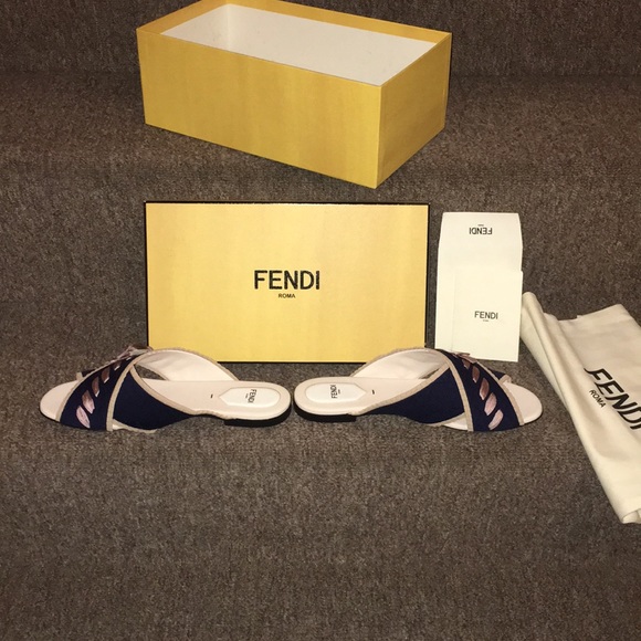 🇮🇹NWT Authentic FENDI Knit & Leather Sandals - Picture 5 of 8